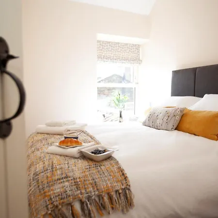 2 Bed In 74284